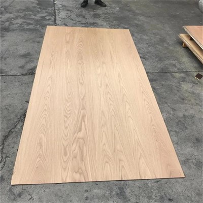 Revestiment de paret de fusta massissa